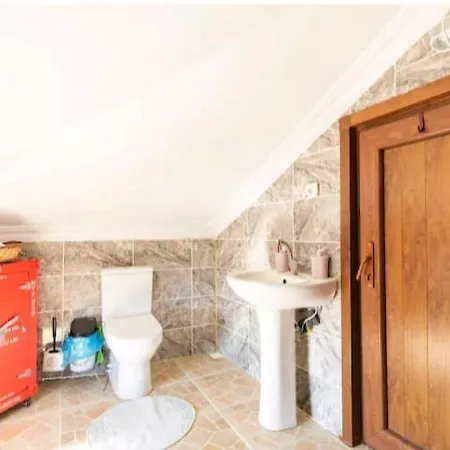 アパート Lovely 21 Rooftop Flat Near Airport *